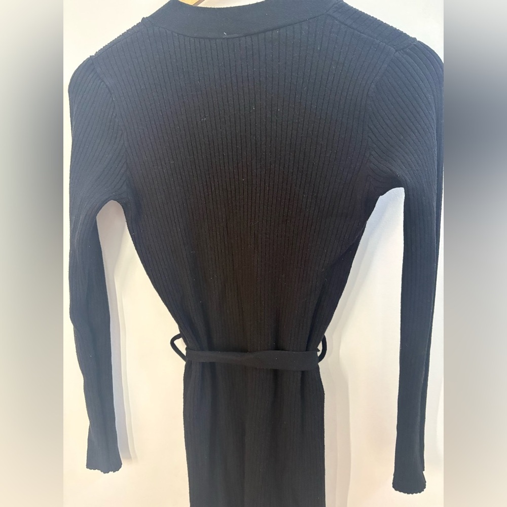 Black Rib-Knit Button-Up Dress - Picture 4 of 4